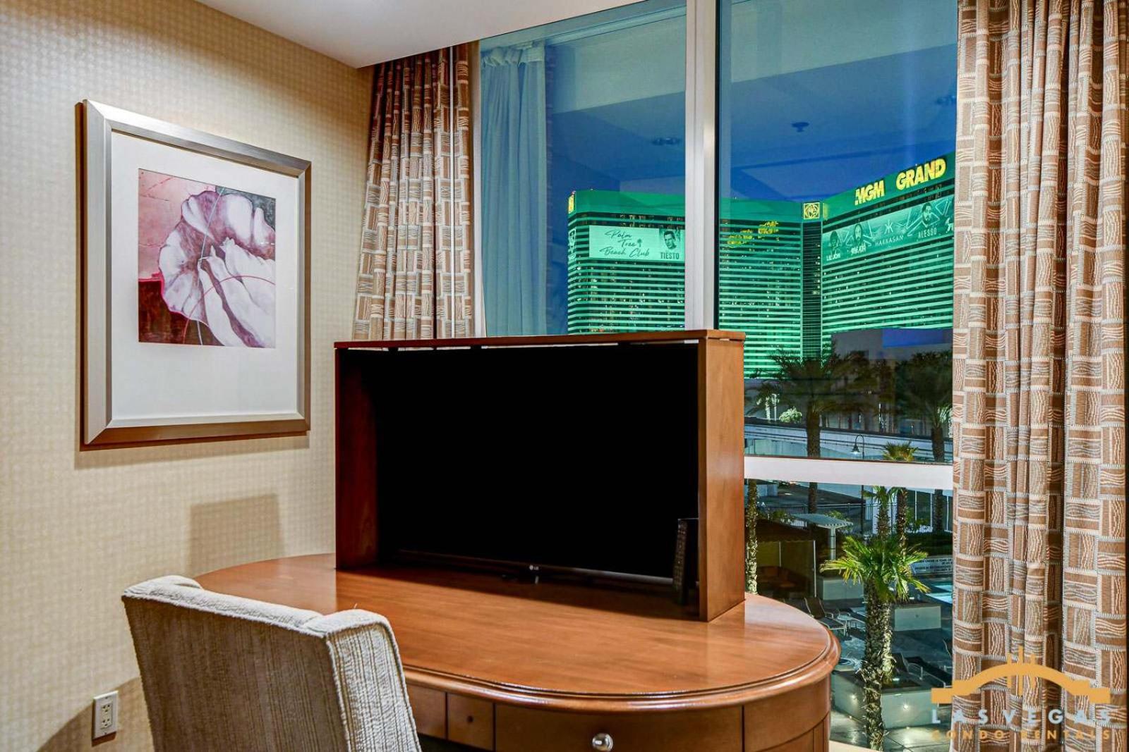 Mgm Signature-02-602 1br 2ba Balcony * Las Vegas