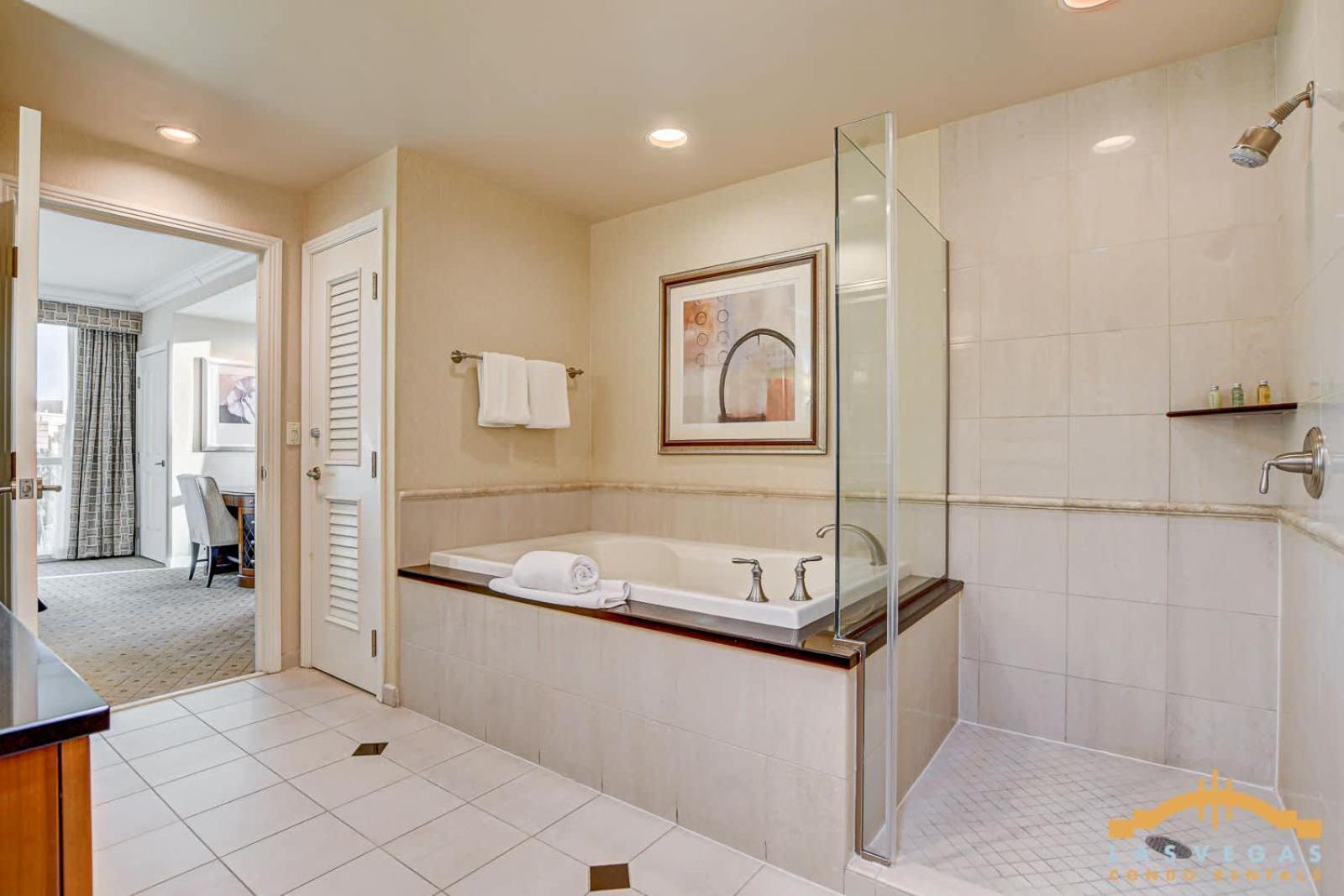 Mgm Signature-02-602 1br 2ba Balcony Holiday home *