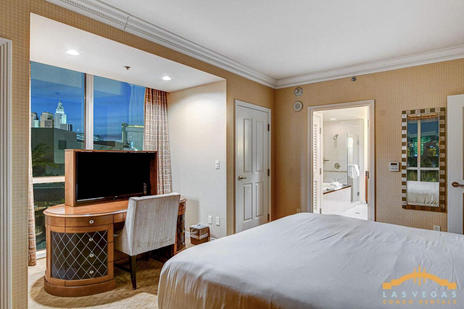 Mgm Signature-02-602 1br 2ba Balcony *