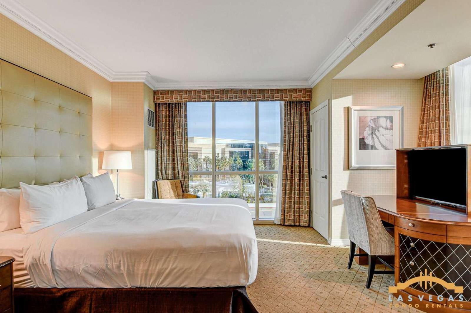 Mgm Signature-02-602 1br 2ba Balcony Las Vegas