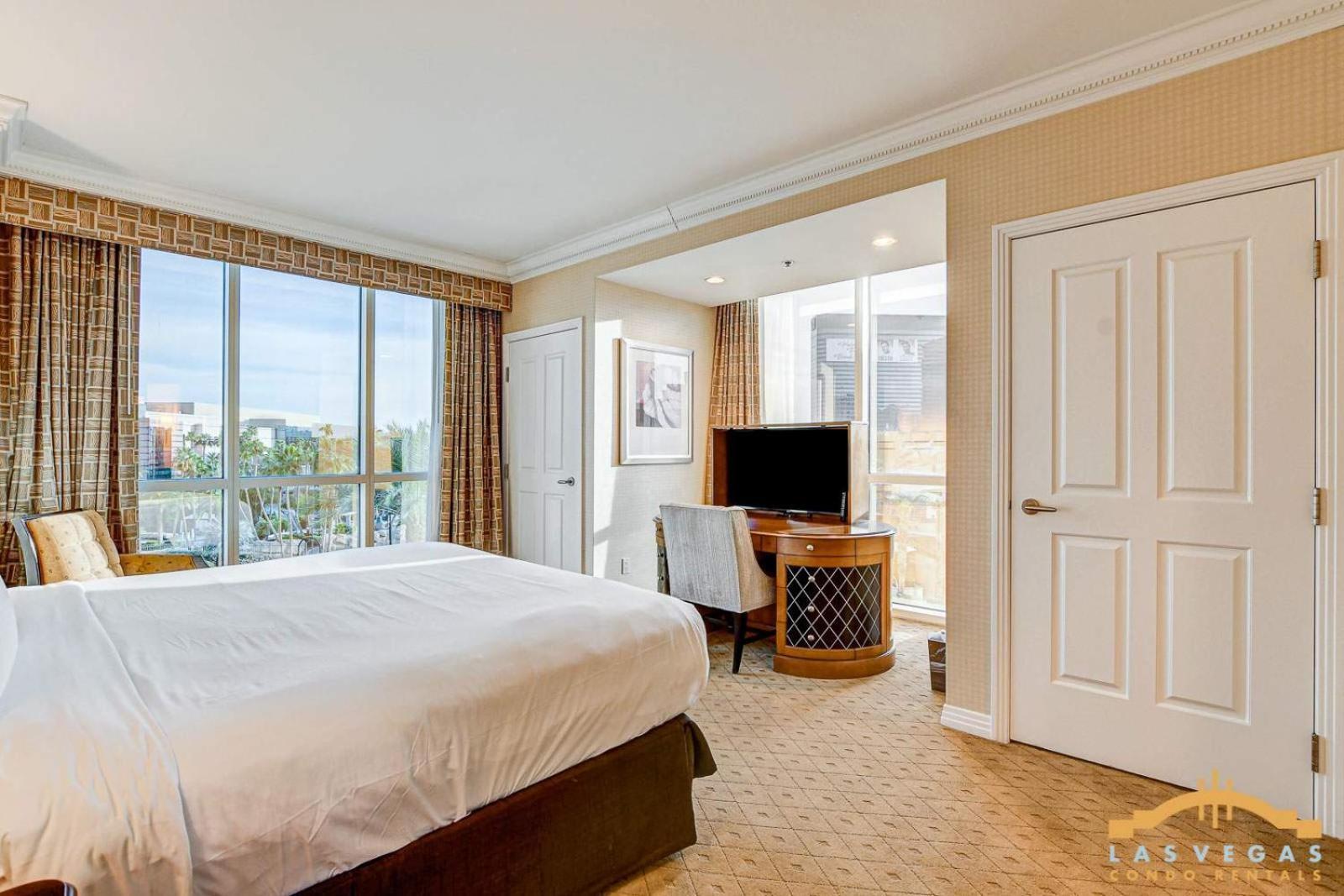 Mgm Signature-02-602 1br 2ba Balcony