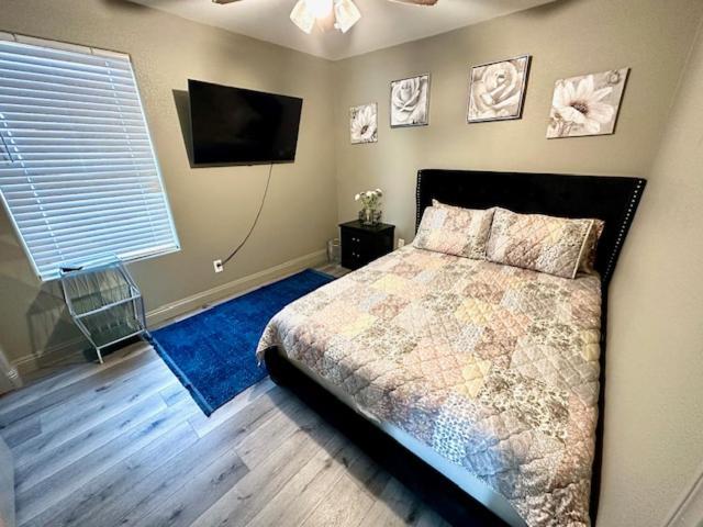 Holiday home Stylish Desert Oasis Your Serene Get Away