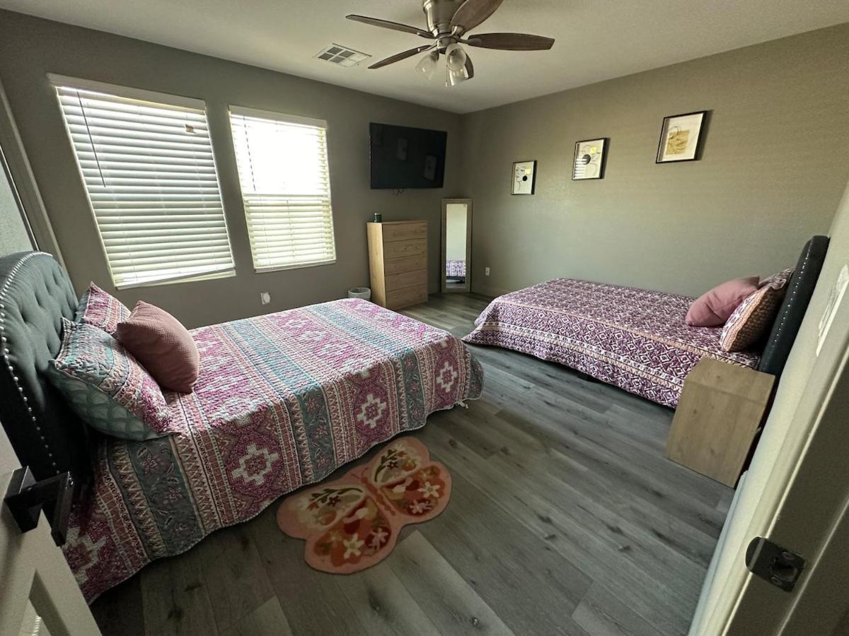 Stylish Desert Oasis Your Serene Get Away *