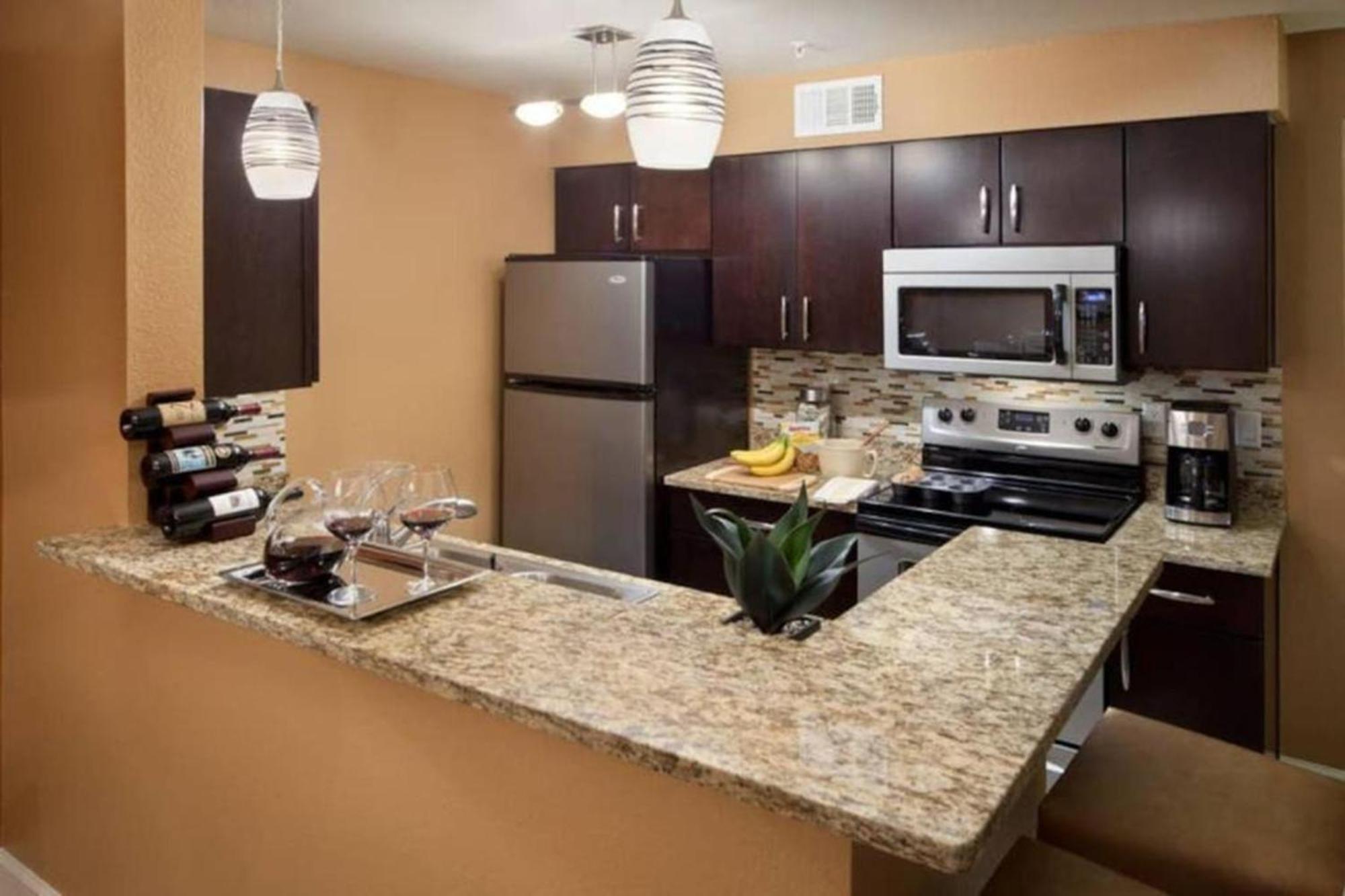 Family Friendly 2bd With Setting Near *