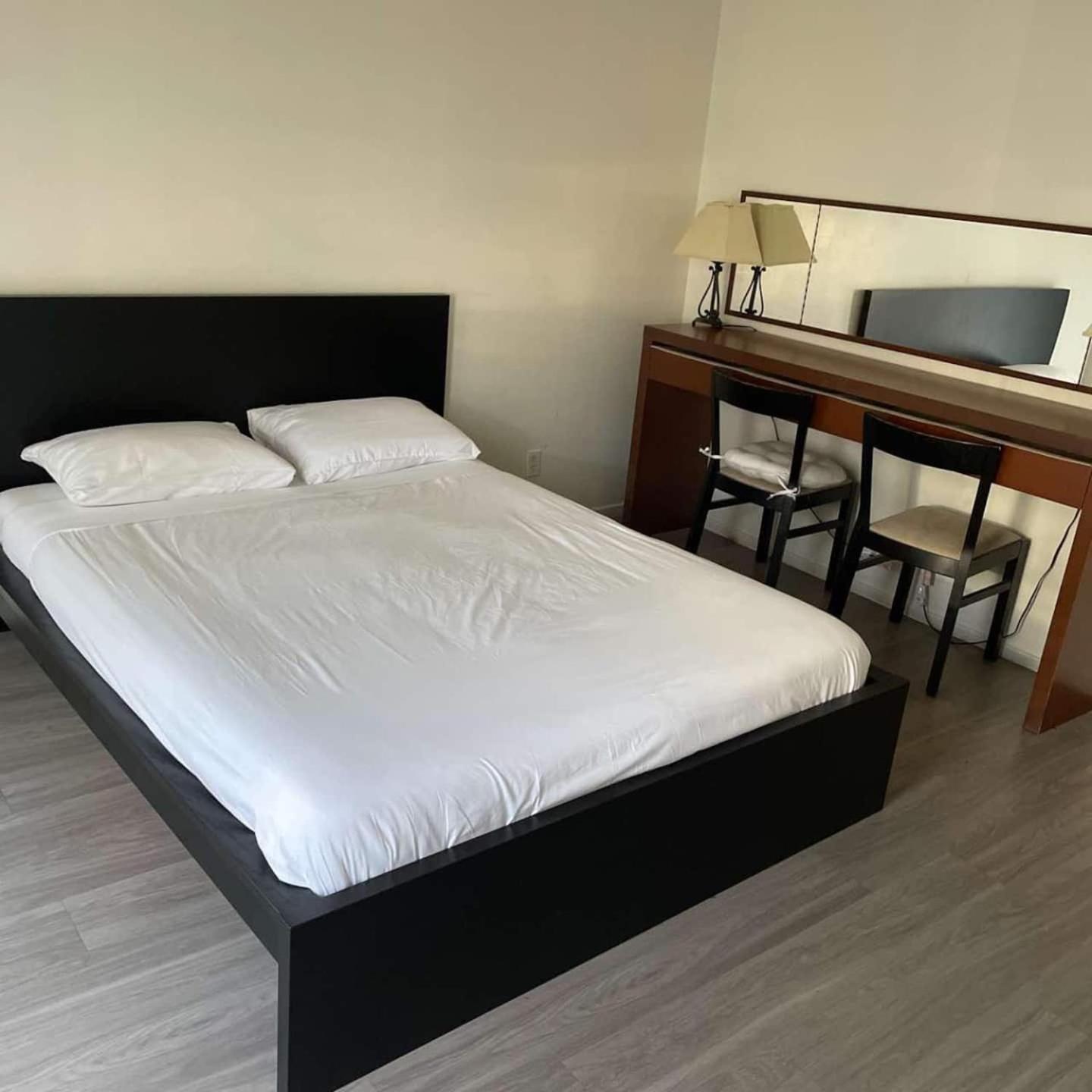 Ferienhaus 2 To 6 Bedroom Walk To Strip Mgm Casino Shop Club *