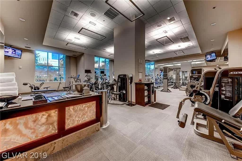 Stunning 1br Strip Views W Balcony 17701 *