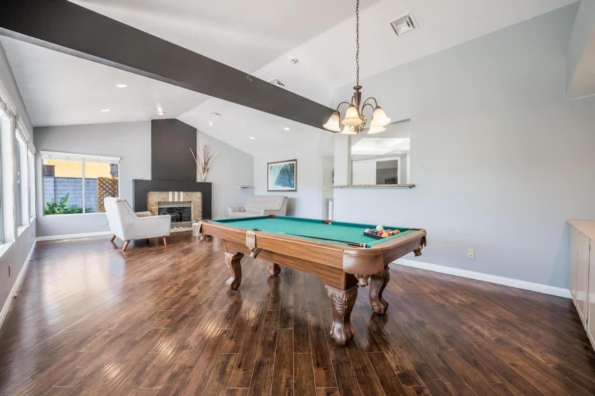 Luxury Meets Vegas Gorgeous By The Strip Holiday home Las Vegas
