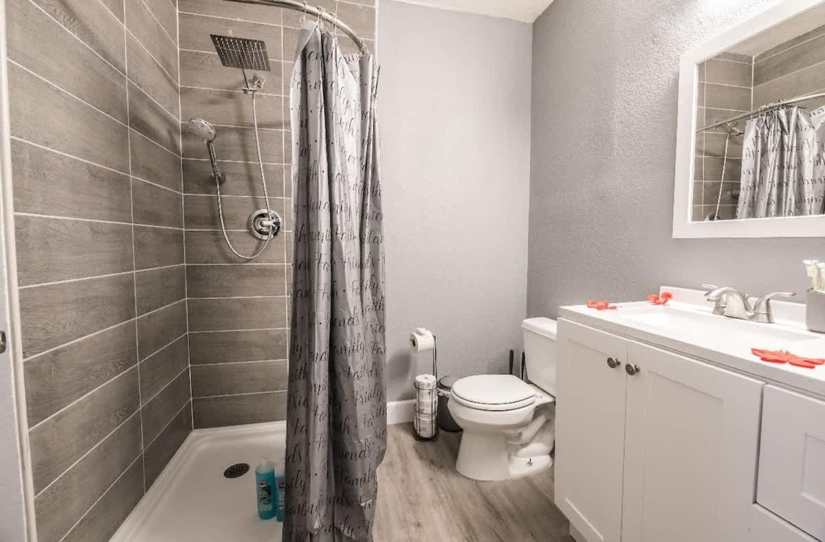 Urban Oasis Huge Unit Private Entry *