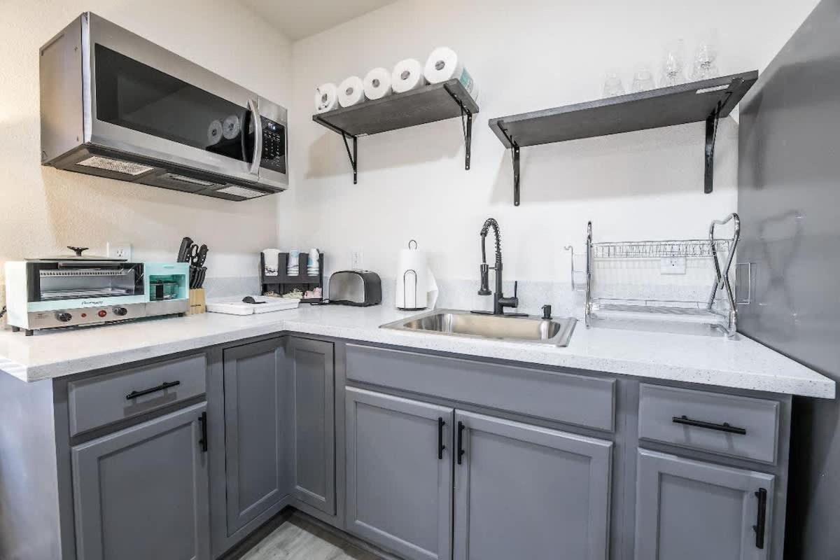 Urban Oasis Huge Unit Private Entry Las Vegas