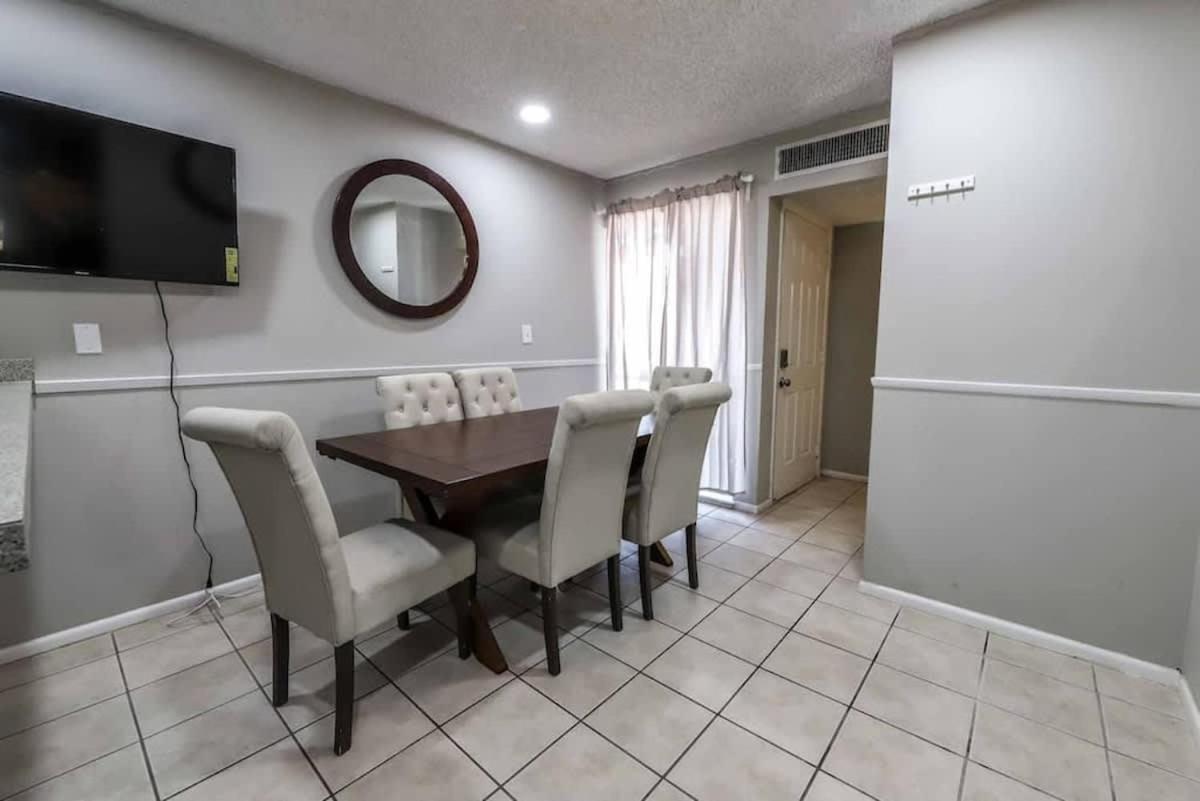 Modern Elegance In The Heart Of Vegas