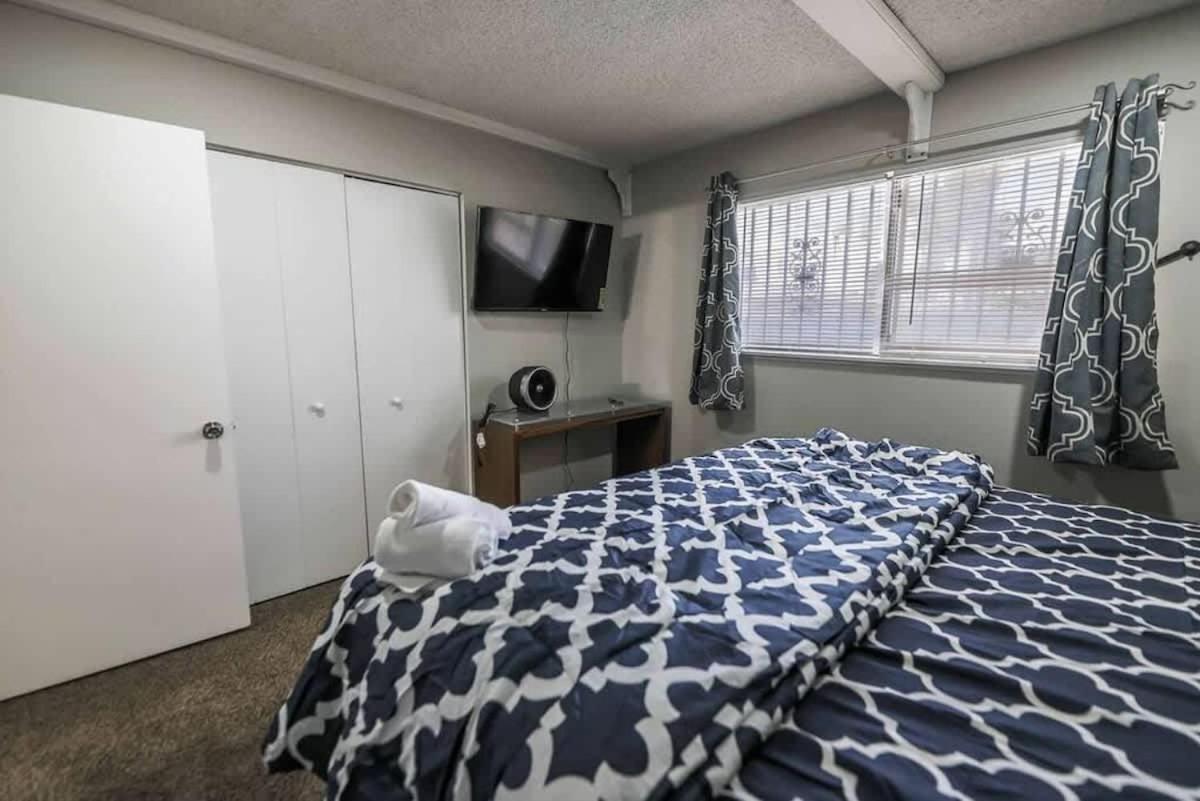 Modern Elegance In The Heart Of Vegas Holiday home Las Vegas