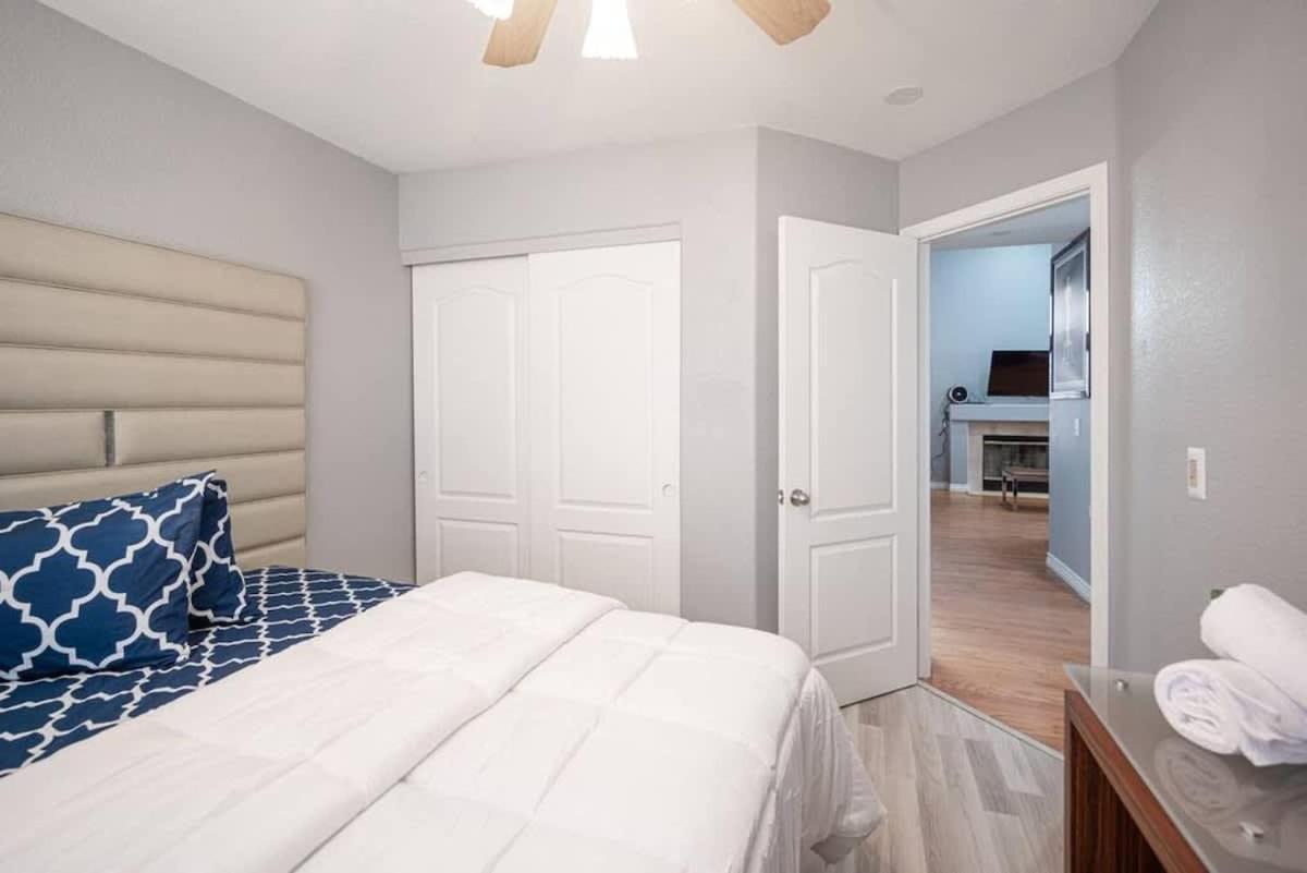 Peaceful Paradise Relax In Vegas Holiday home