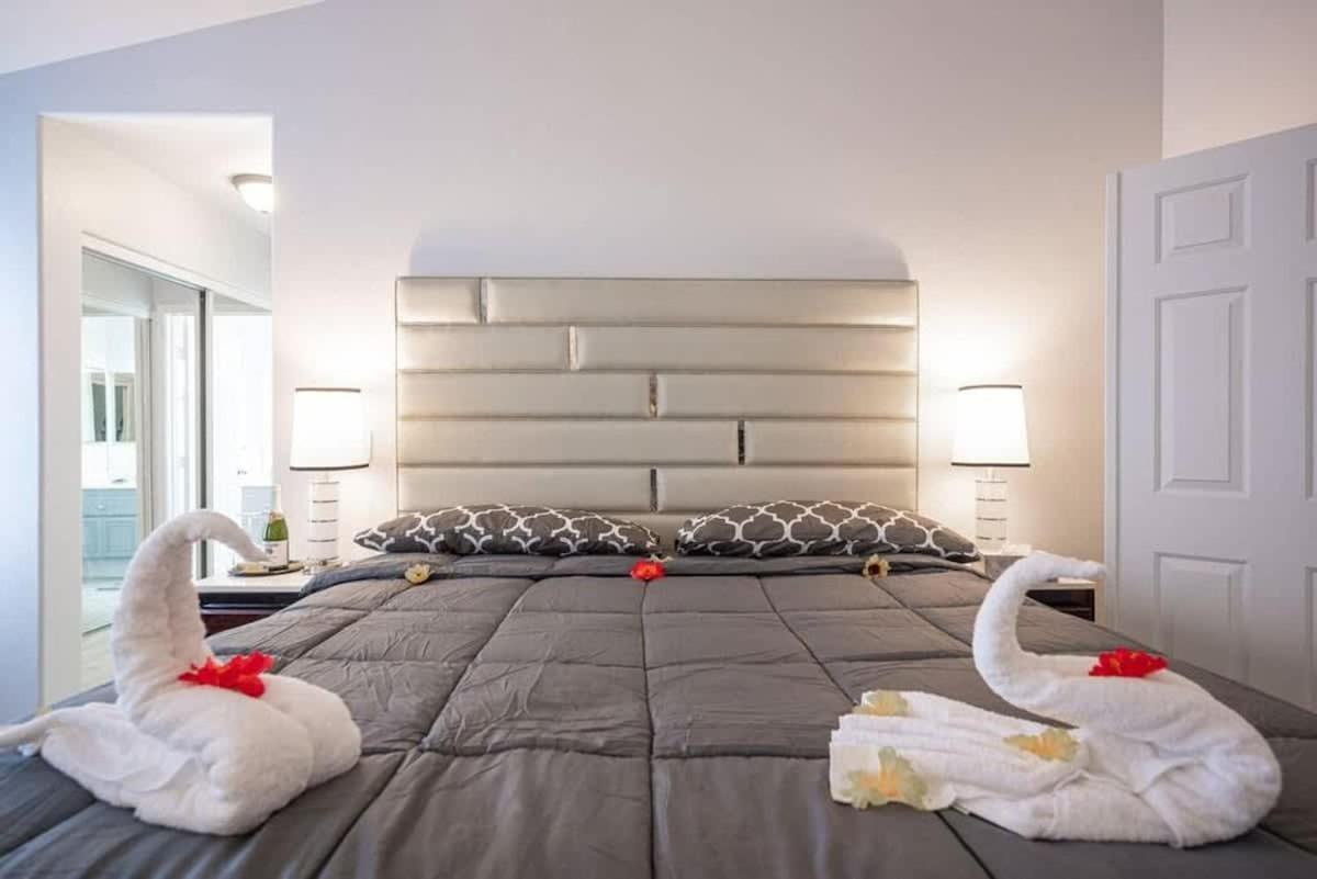 Holiday home Sophisticated Close To It Las Vegas