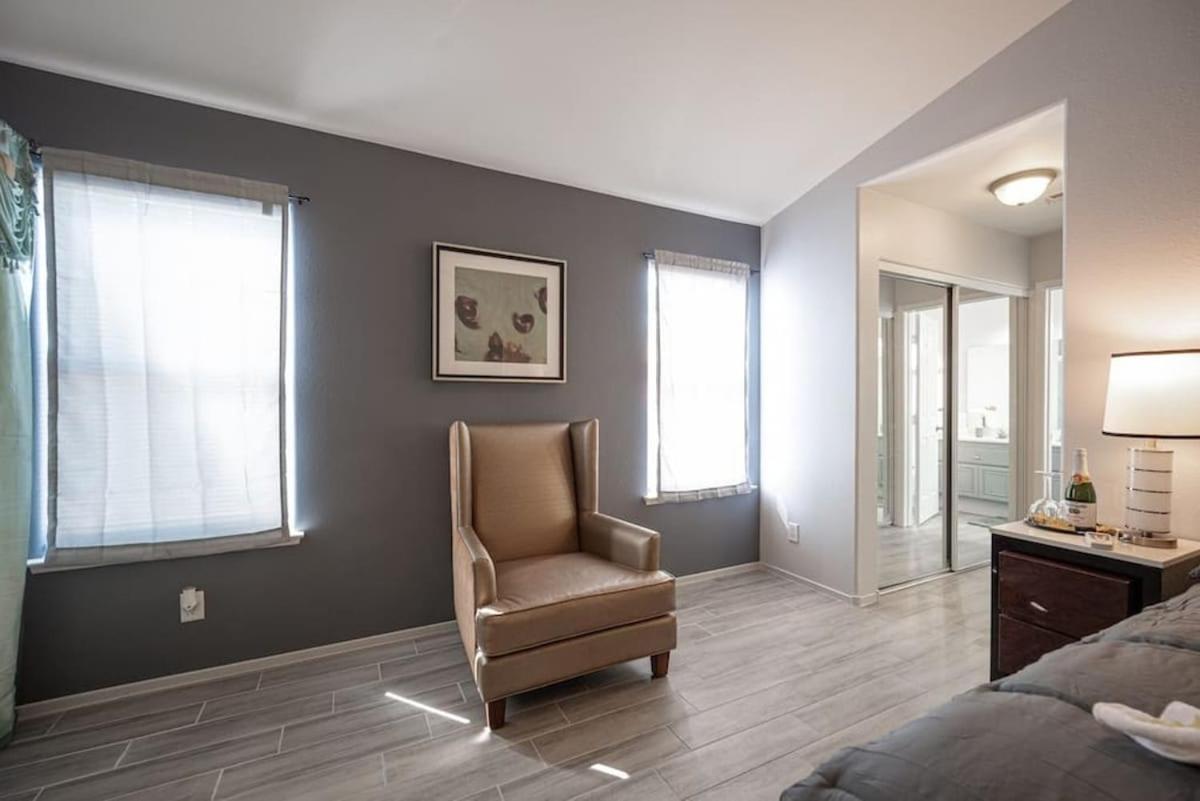 Sophisticated Close To It Las Vegas