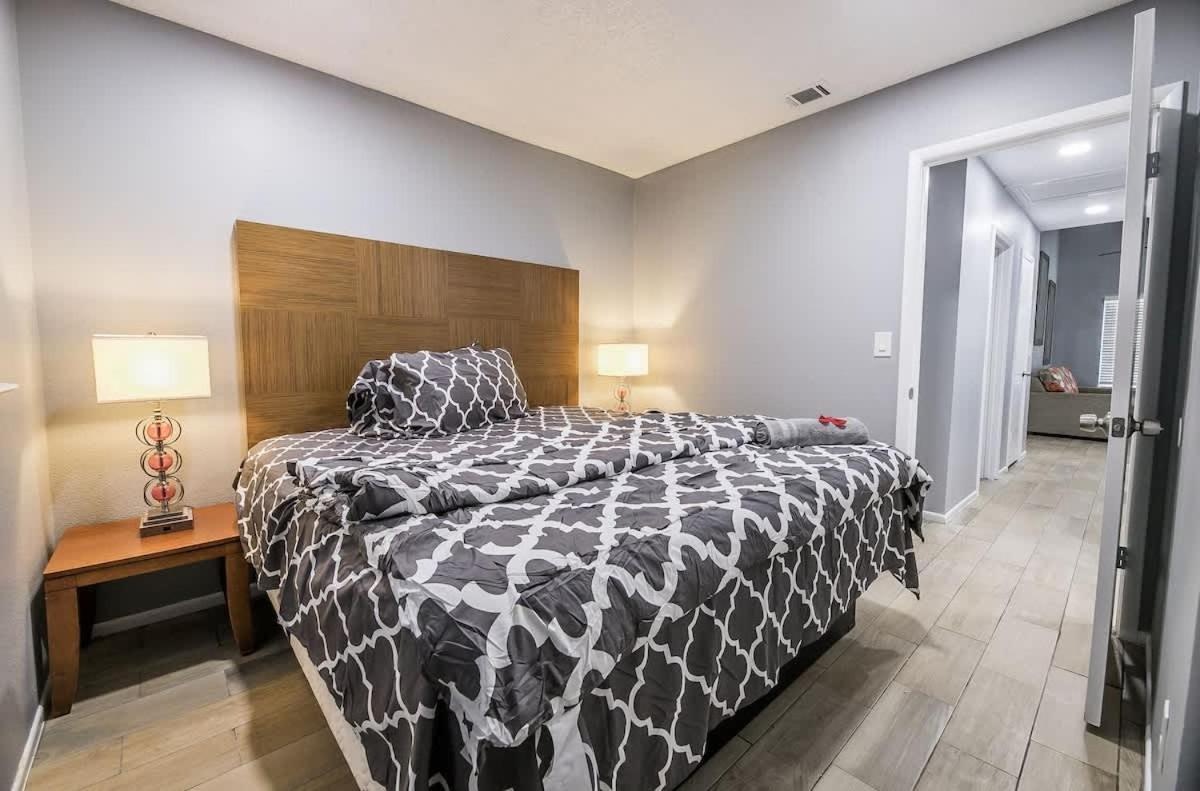 Villa Bright & Stylish House W Pool Game Near The Strip *