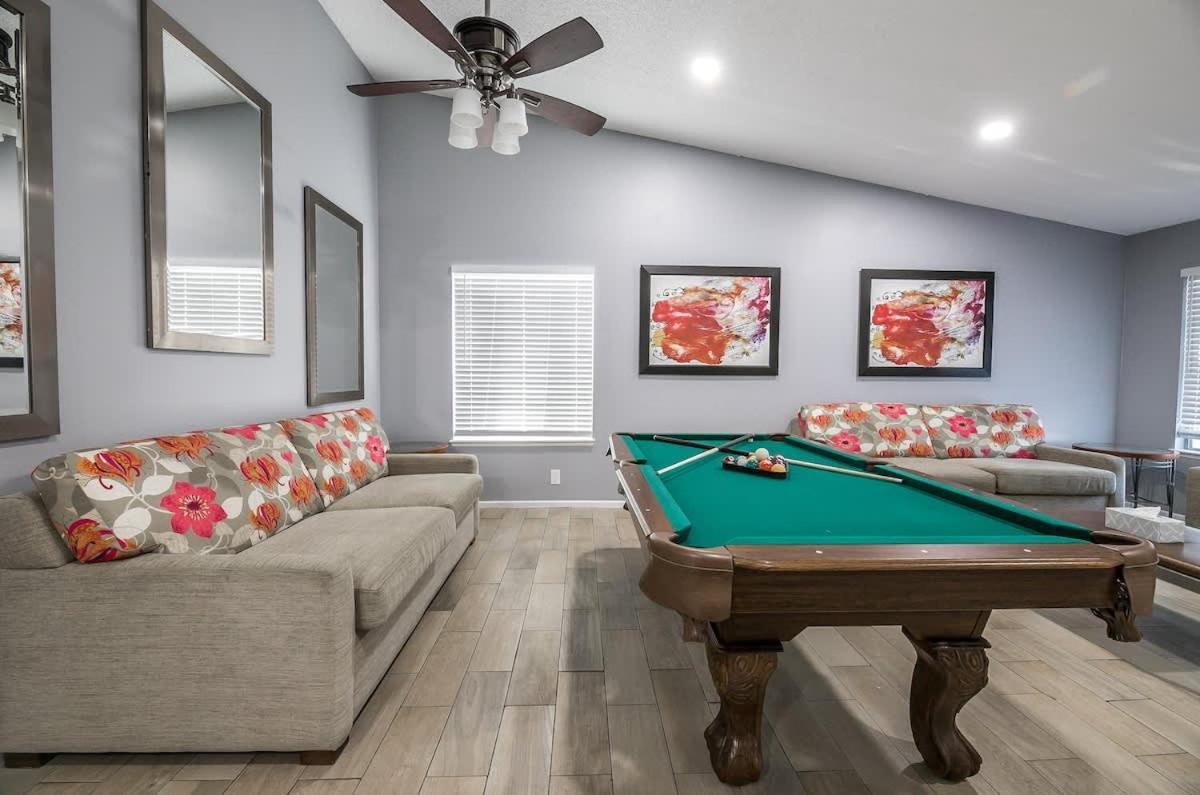 Bright & Stylish House W Pool Game Near The Strip Las Vegas