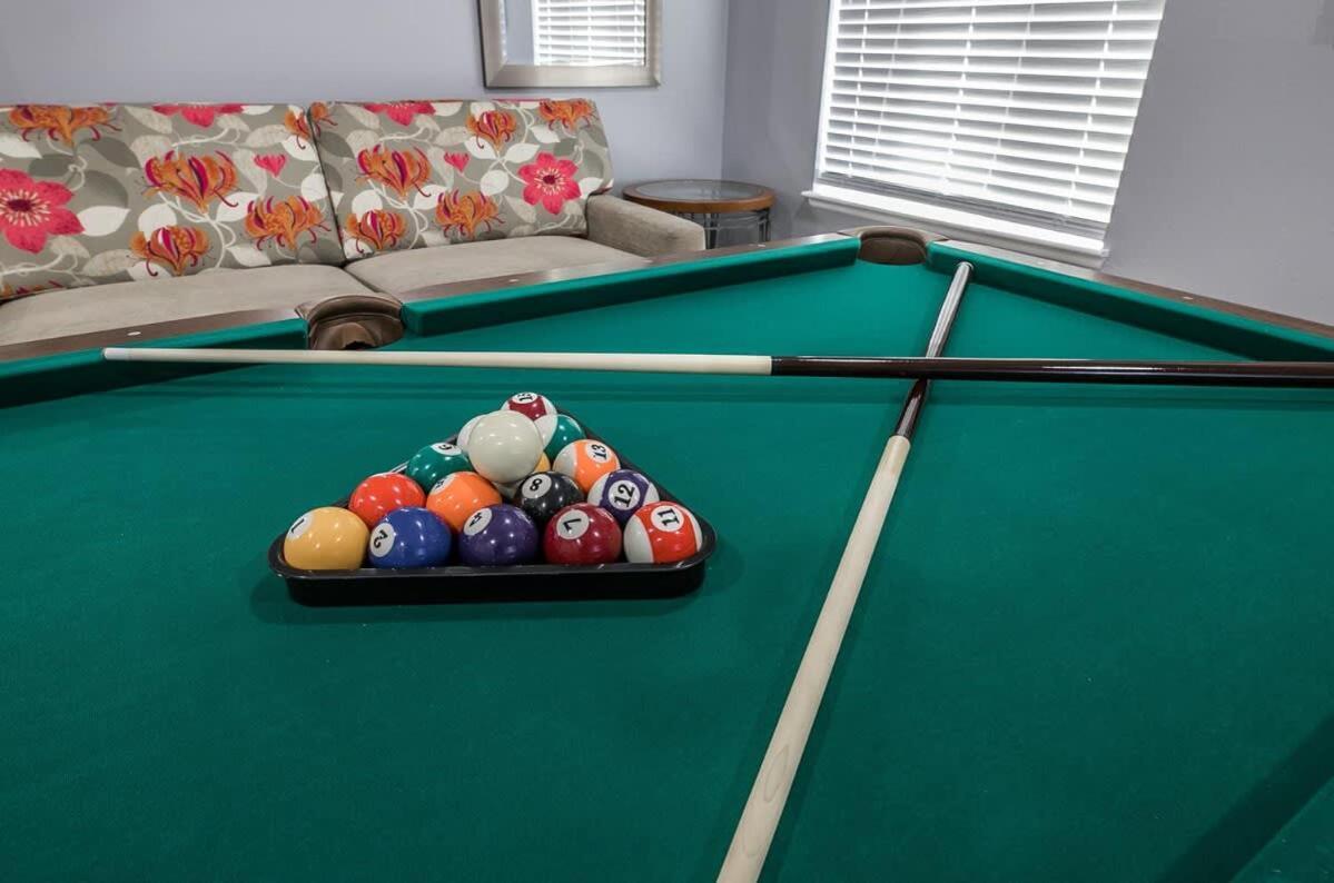 Bright & Stylish House W Pool Game Near The Strip Villa *