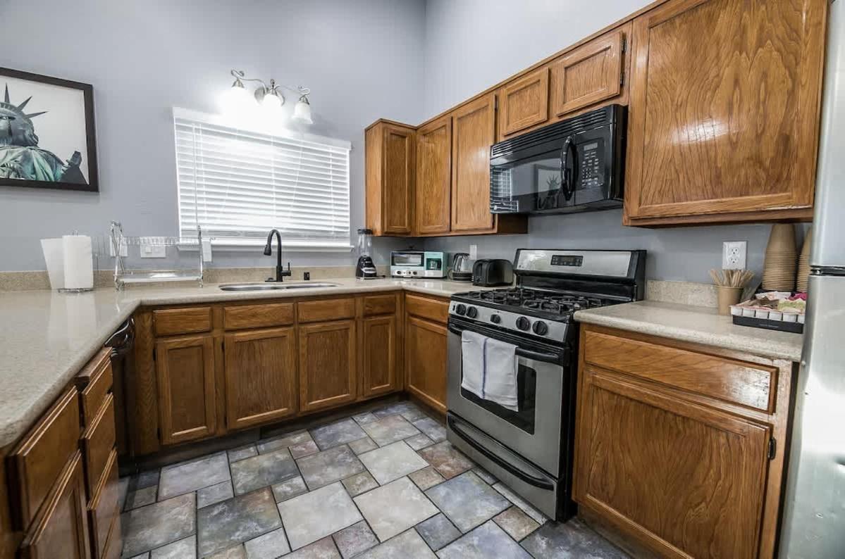 Villa Bright & Stylish House W Pool Game Near The Strip