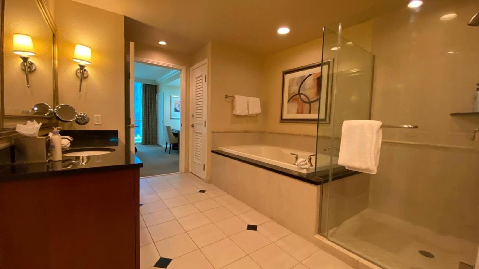 Mgm 1 Bedroom Balcony And Or Luxury *
