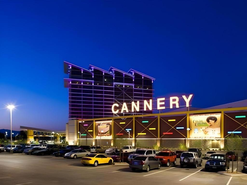 Eastside Cannery Casino Resort 3*