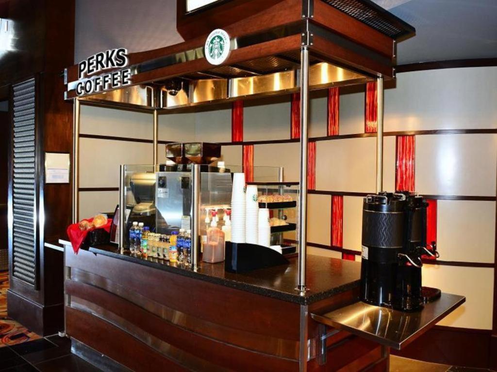 Eastside Cannery Casino 3*