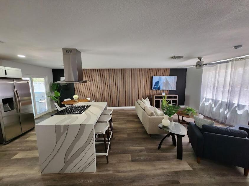 Stylish 4br Oasis - Luxe Backyard Bbq Ferienhaus Las Vegas