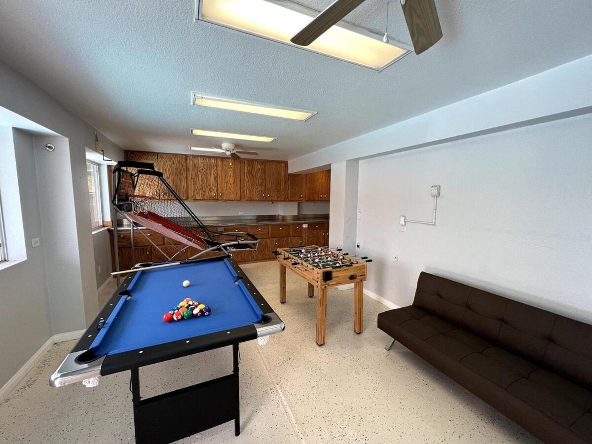 Big 4 Bedroom With A Pool Ferienhaus *