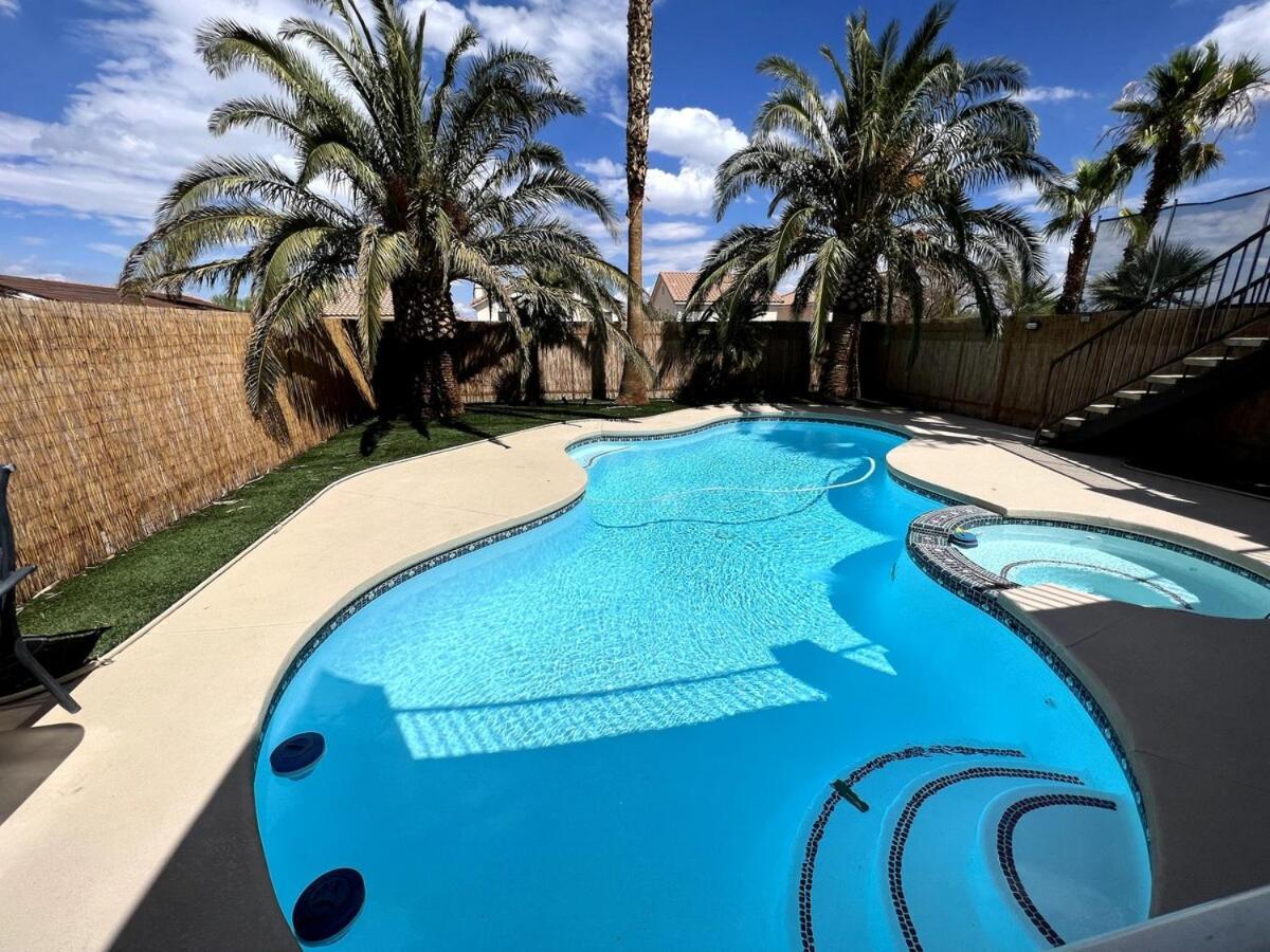 Big 4 Bedroom With A Pool Ferienhaus
