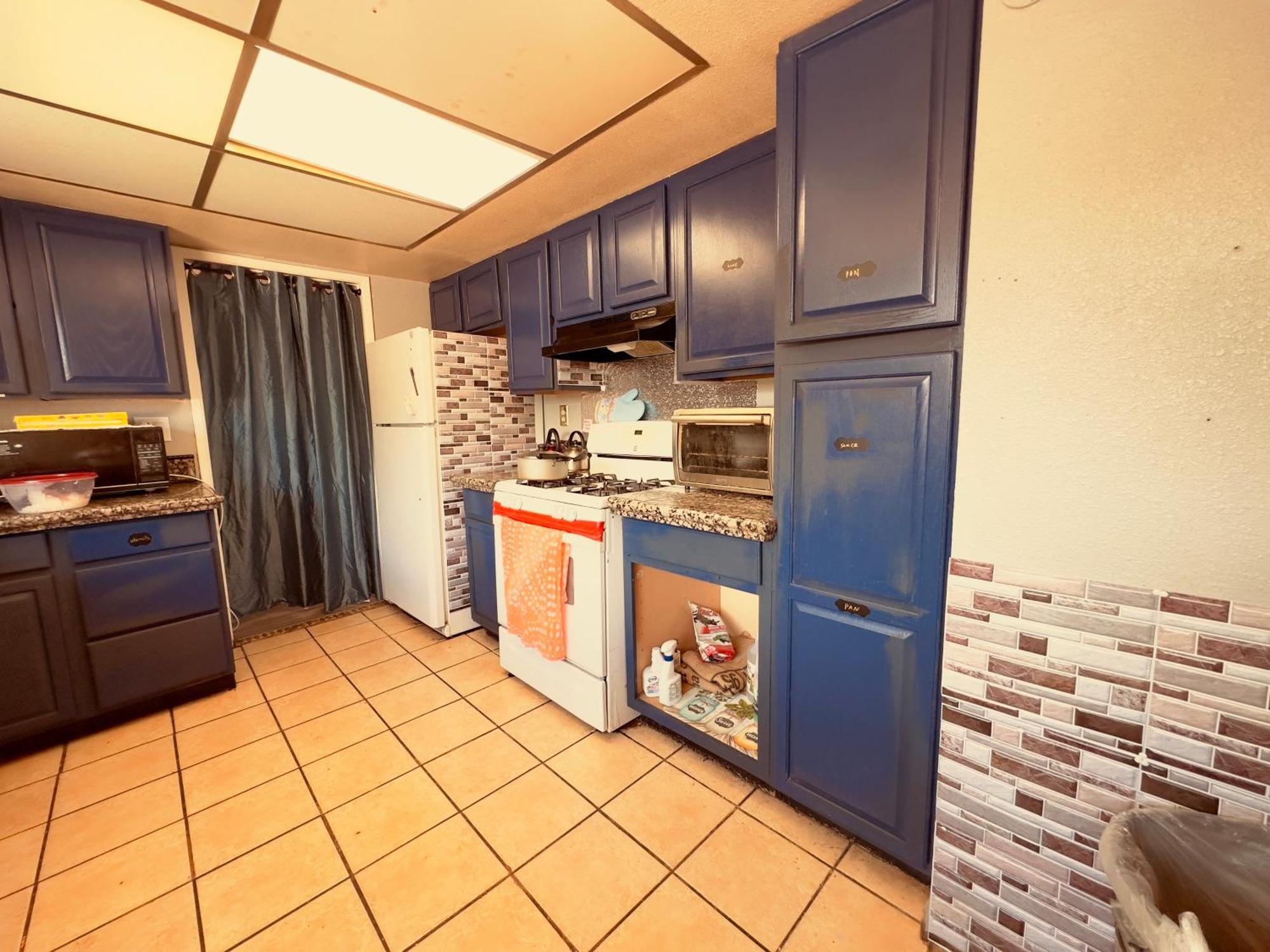 Vegas Simple Bed Share Homestay