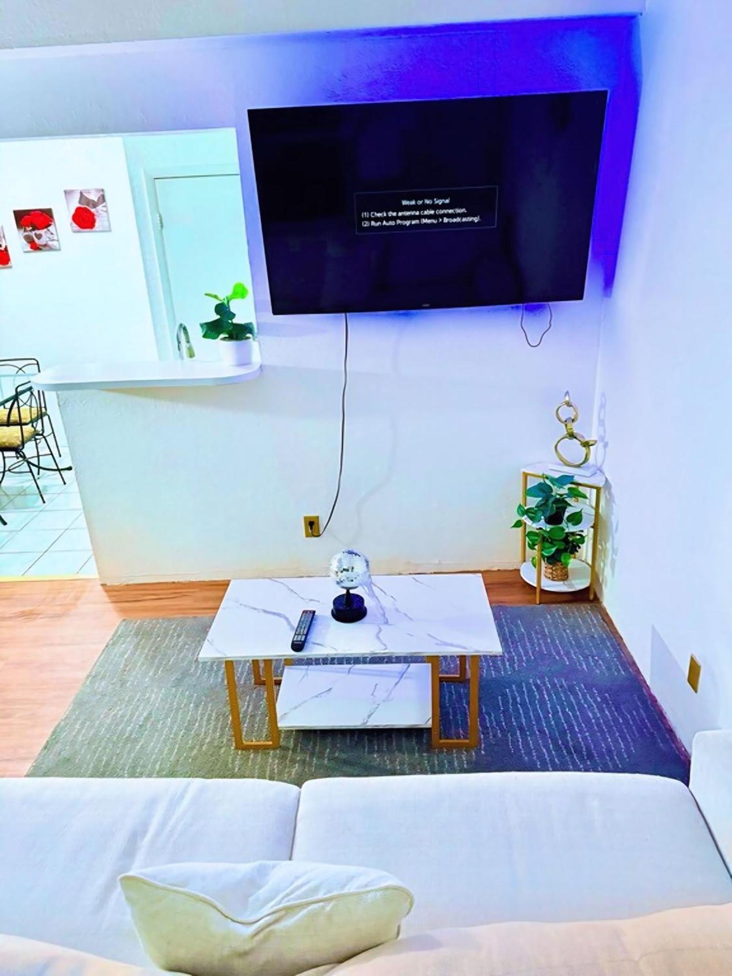 Apartment Cozy 2br In Chinatown 1m From Strip Las Vegas
