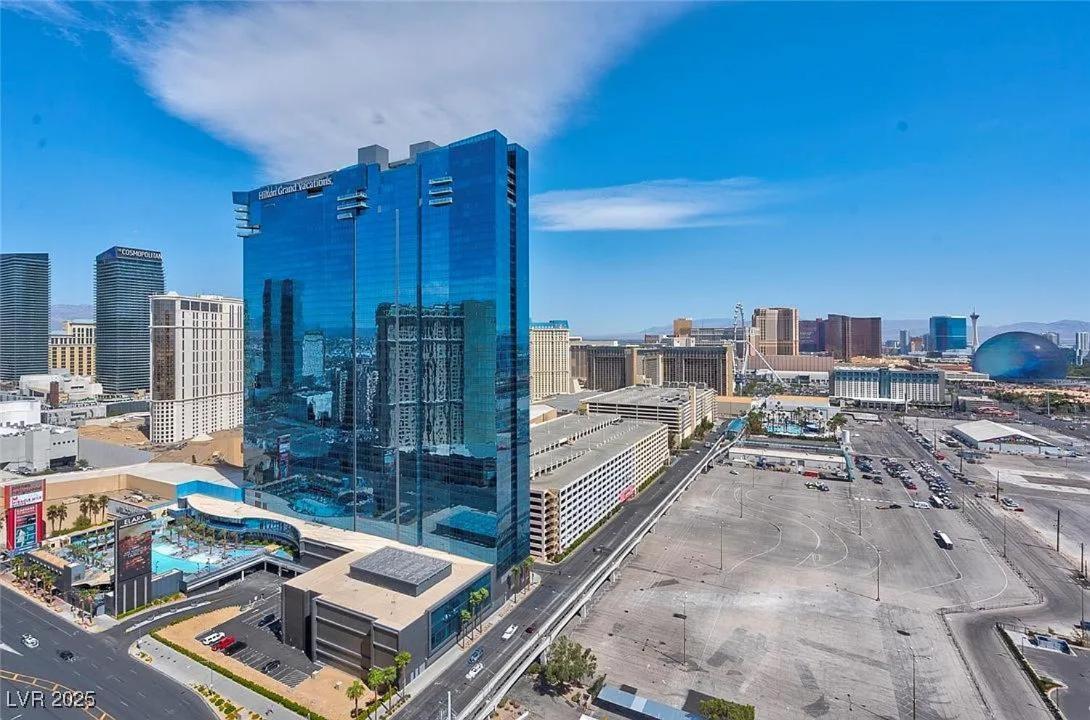 Mgm High Floor Strip And Sphere View Las Vegas