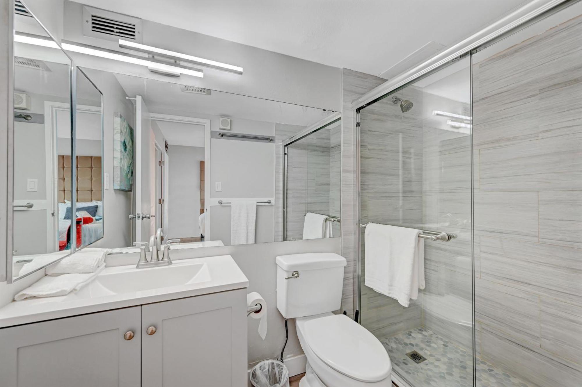 Together In Style - 1 Bedroom With View 656 Apartment *