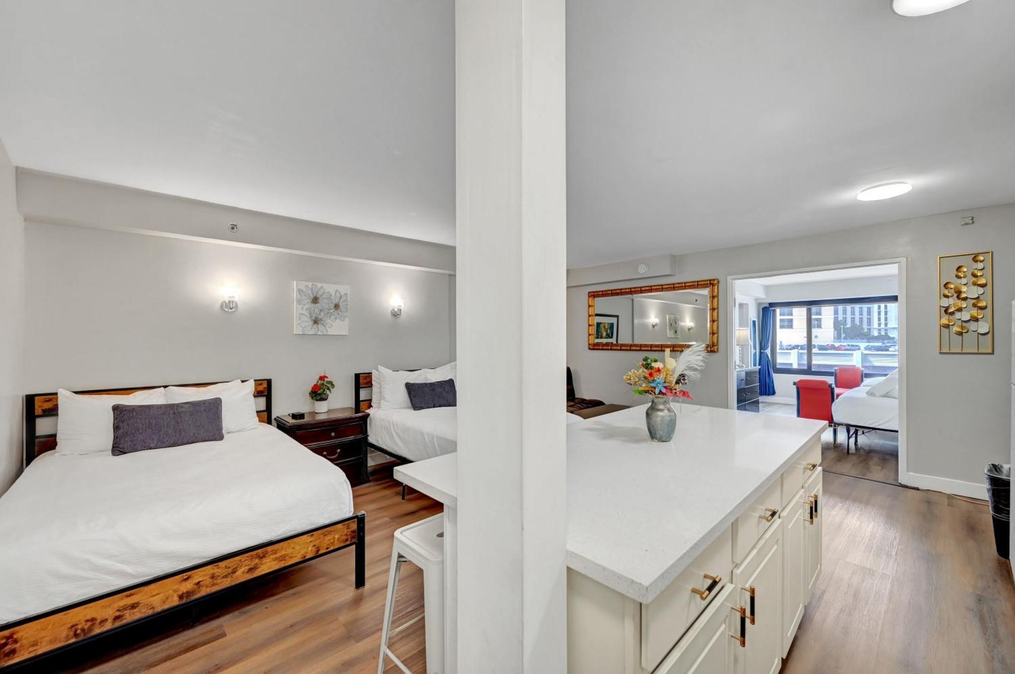 Together In Style - 1 Bedroom With View 656 Apartment