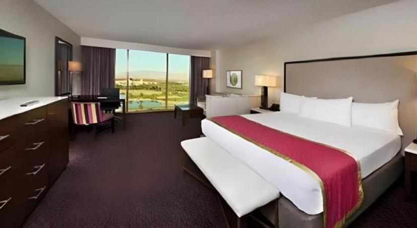 Suncoast And Casino Resort