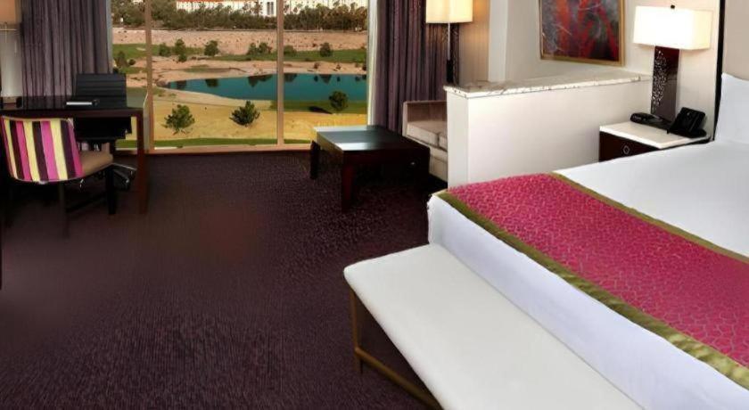 Resort Suncoast And Casino 4*