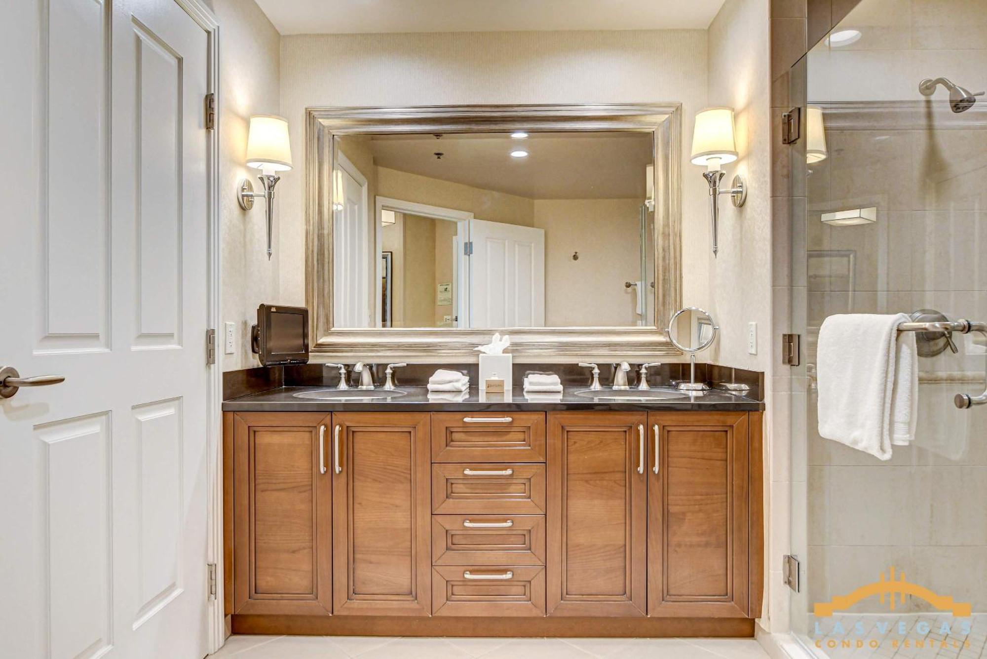 Mgm Signature-03-611 Strip View Jacuzzi Holiday home *