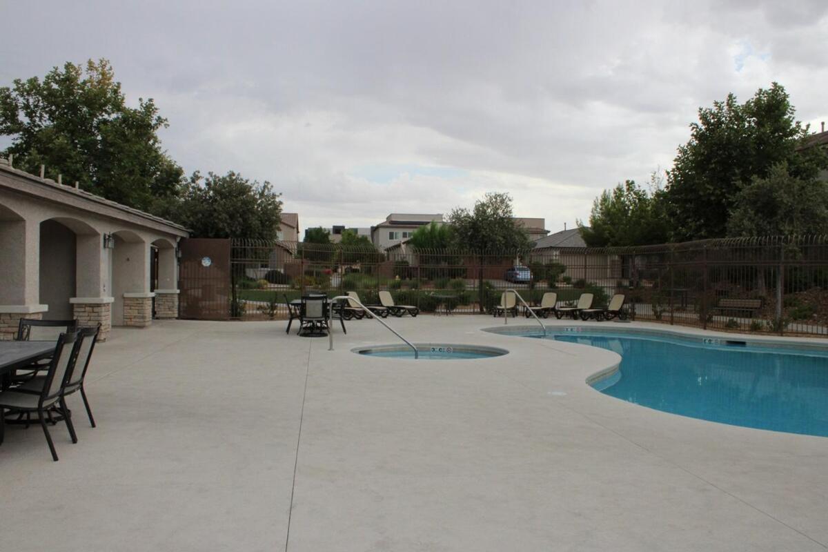 Gated Sw Vegas Near 215, Las, Red Rock, Summerlin