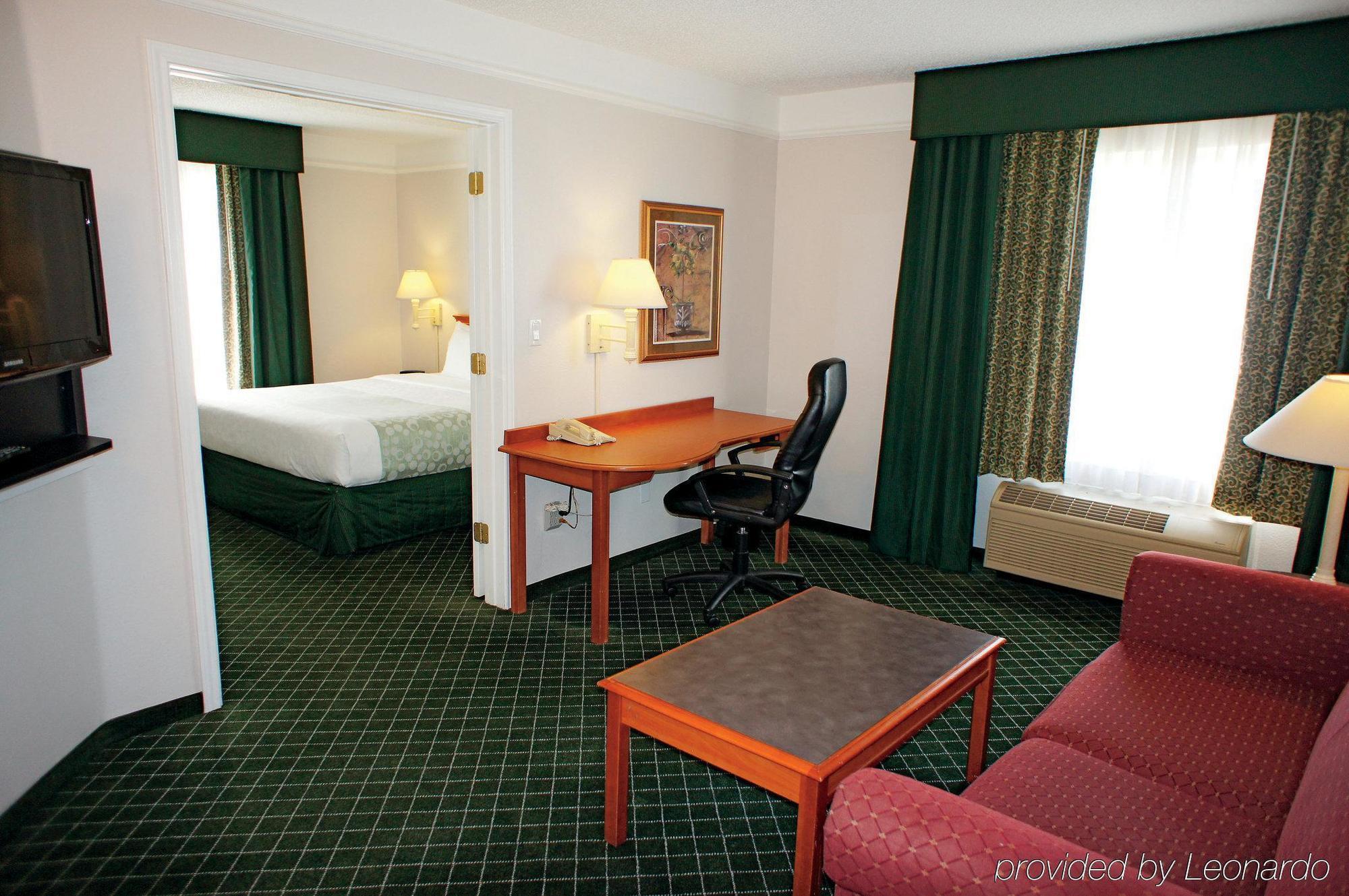 Hotel La Quinta By Wyndham Vegas Summerlin Tech