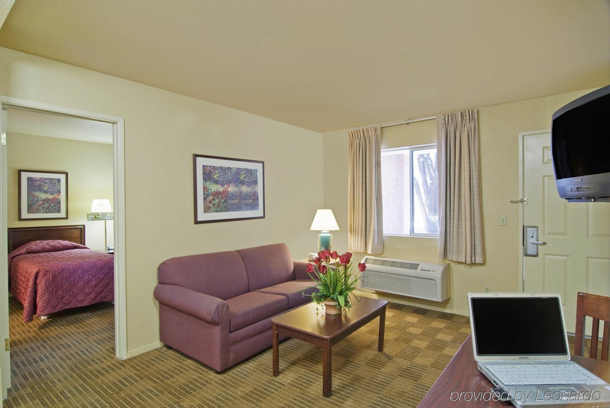 Crossland Economy - Vegas - Boulder Highway Aparthotel Las Vegas