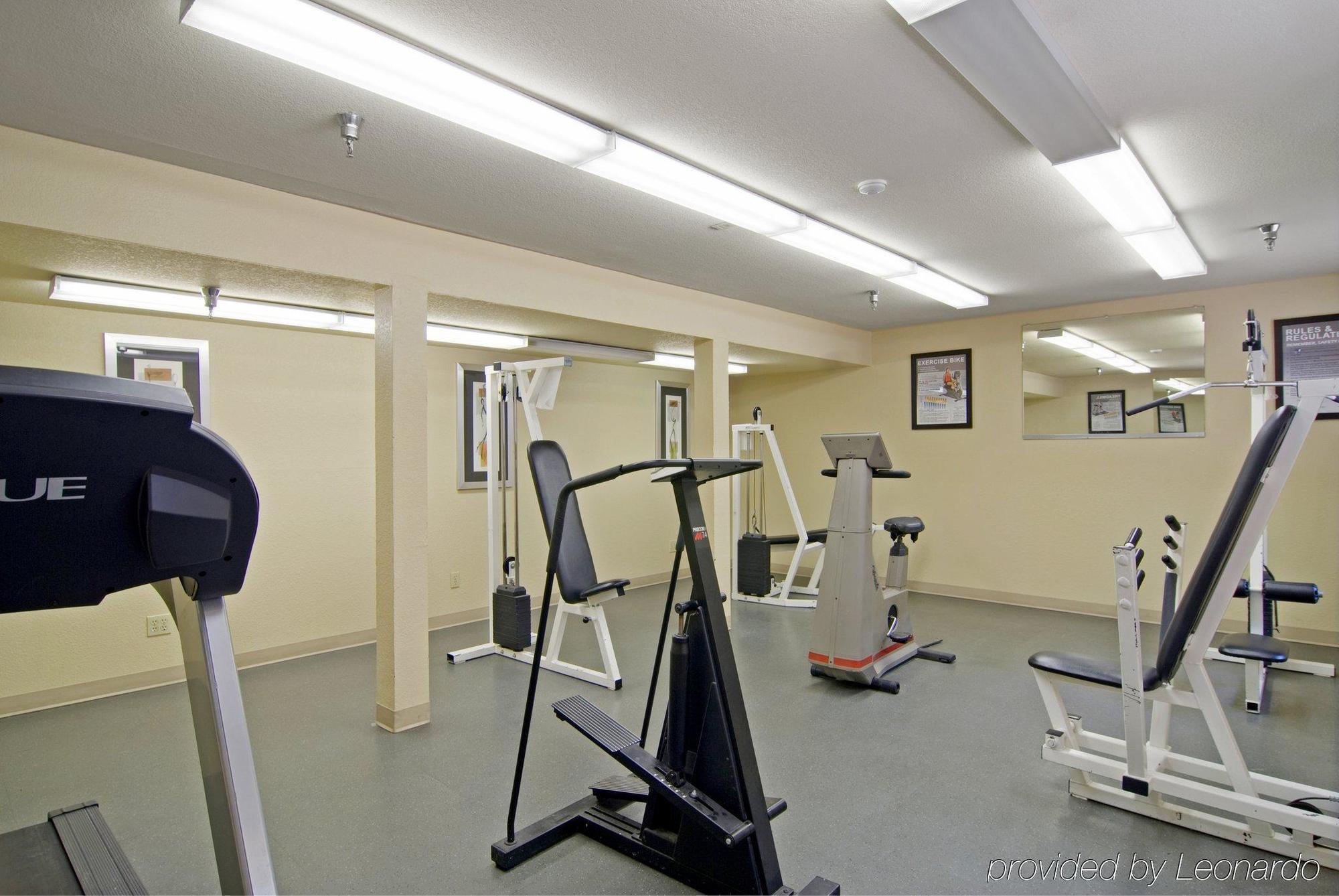 Crossland Economy - Vegas - Boulder Highway Aparthotel 2*