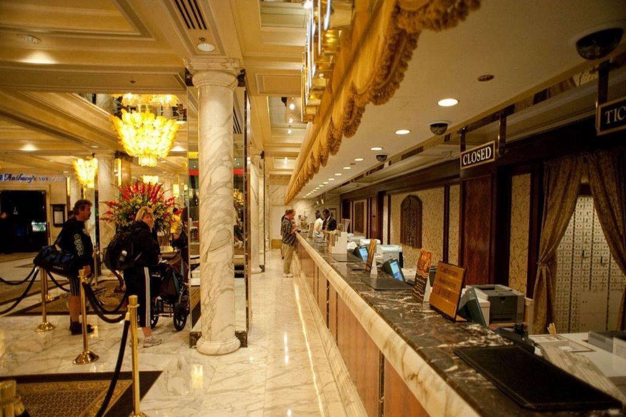 Resort Golden Nugget & Casino Vegas Las Vegas