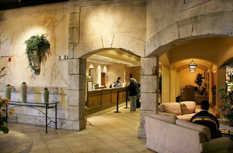 Resort Tuscany & Casino Las Vegas