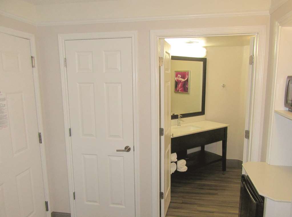 La Quinta By Wyndham Vegas Summerlin Tech 3*