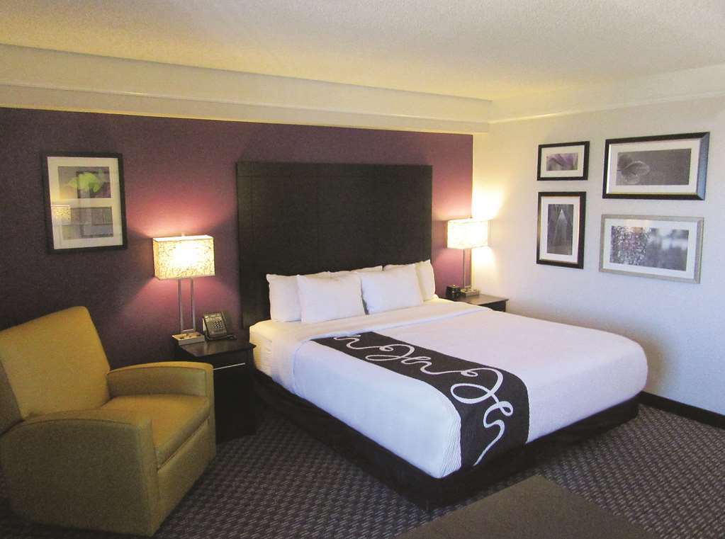 La Quinta By Wyndham Vegas Summerlin Tech Hotel 3*