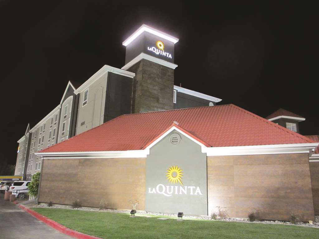 La Quinta By Wyndham Vegas Summerlin Tech