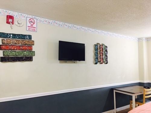 Travelers Bed & Breakfast Hostel *