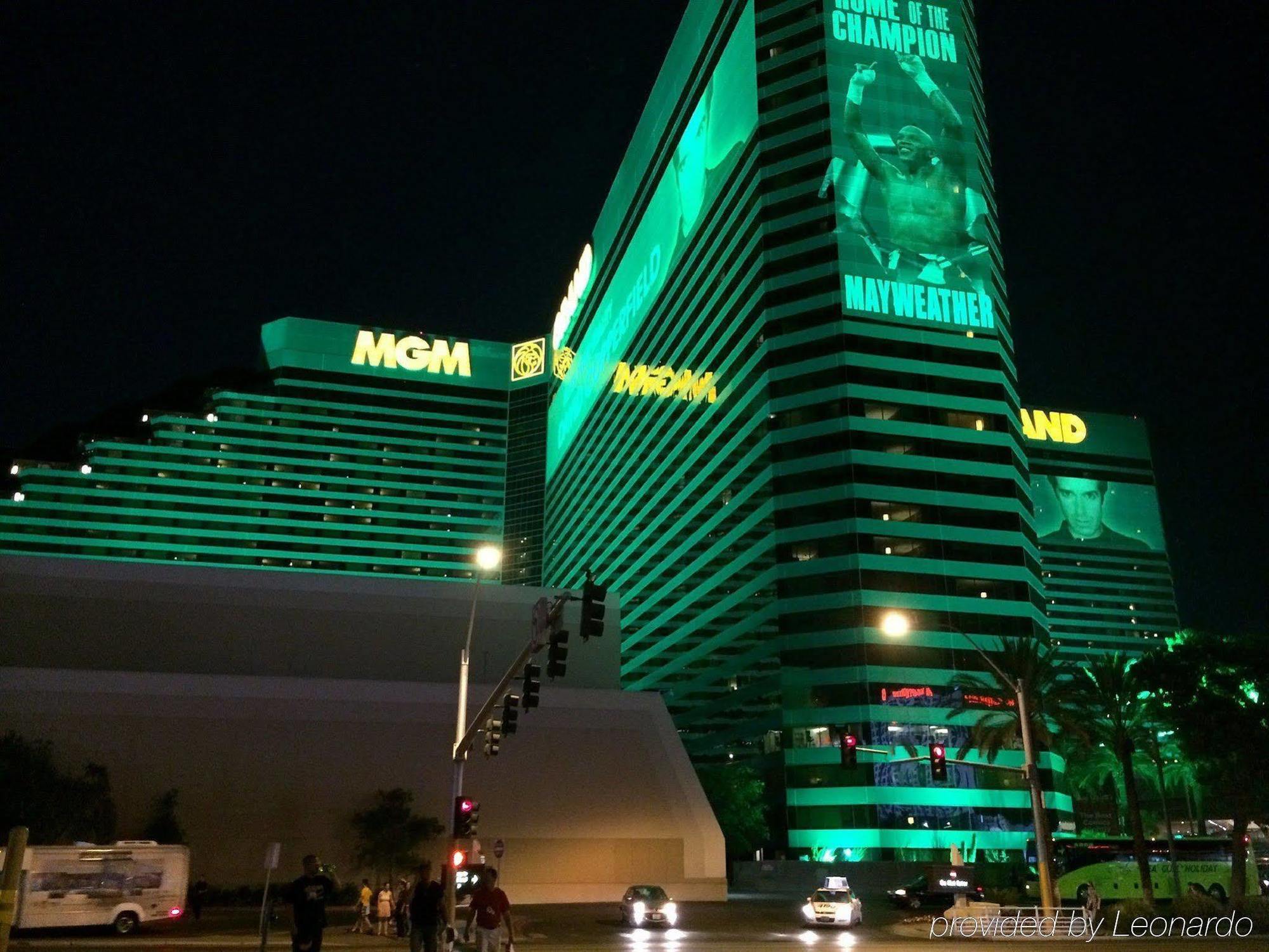 Staybridge Vegas - Stadium District 3*