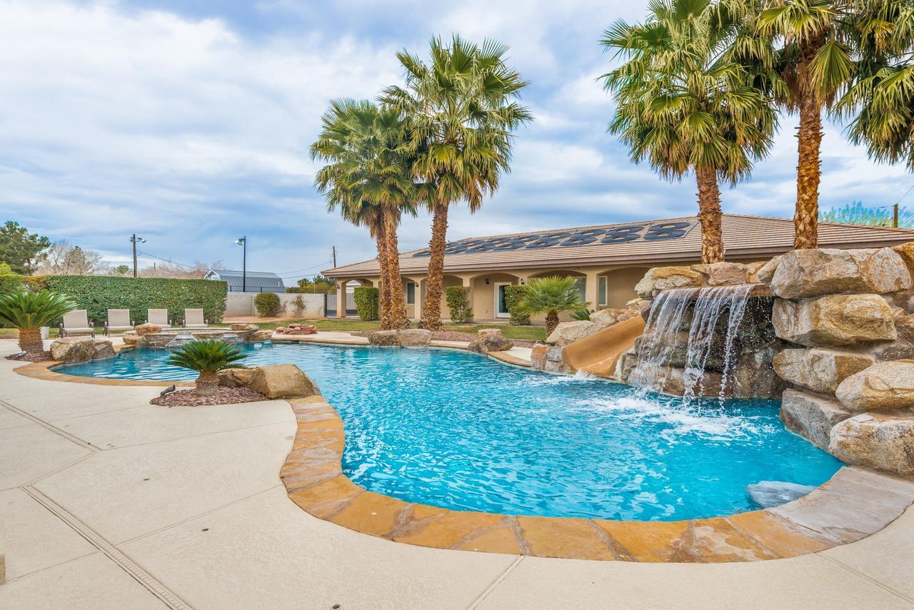 Villa West Strip Paradise