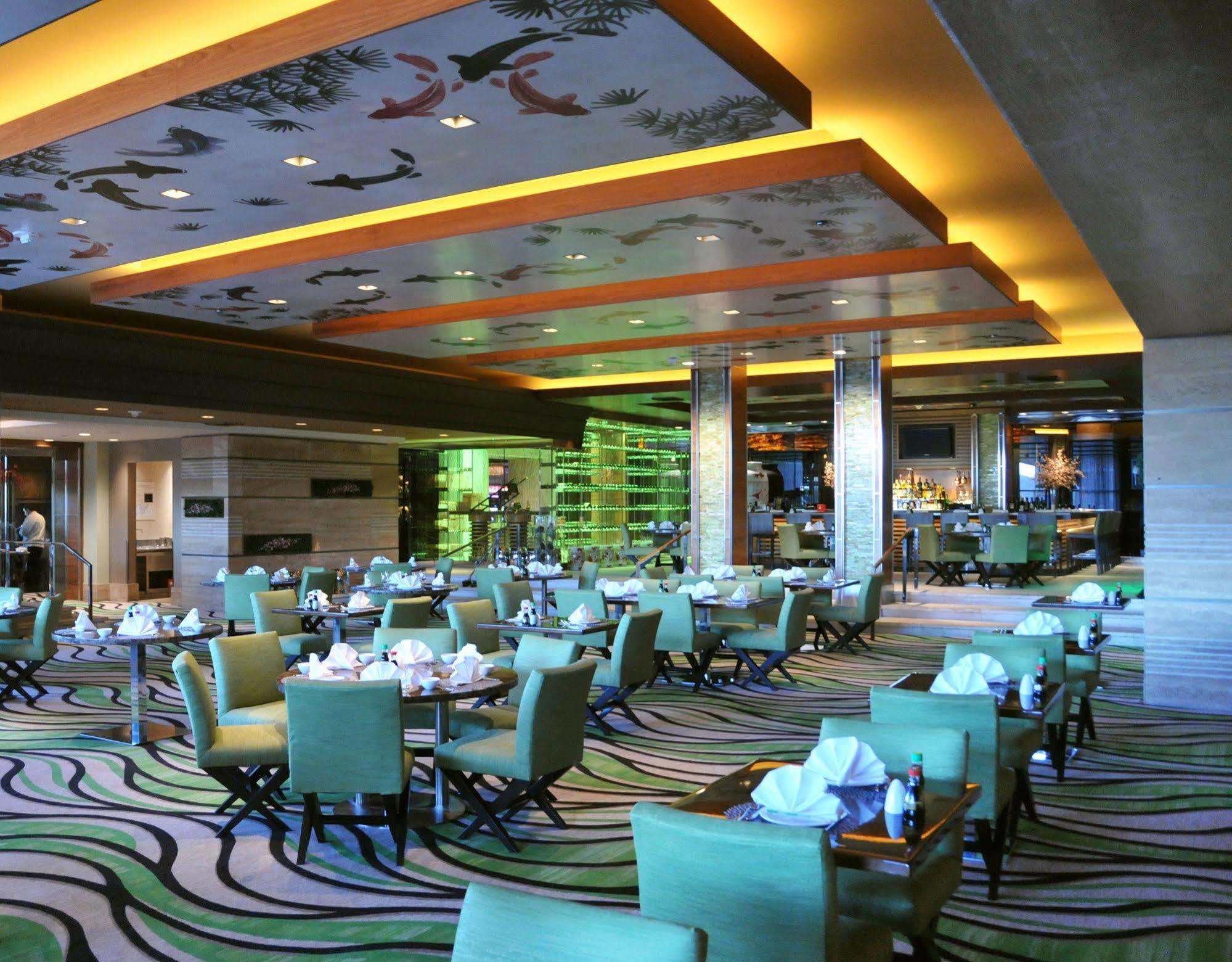 Resort M & Casino 4*