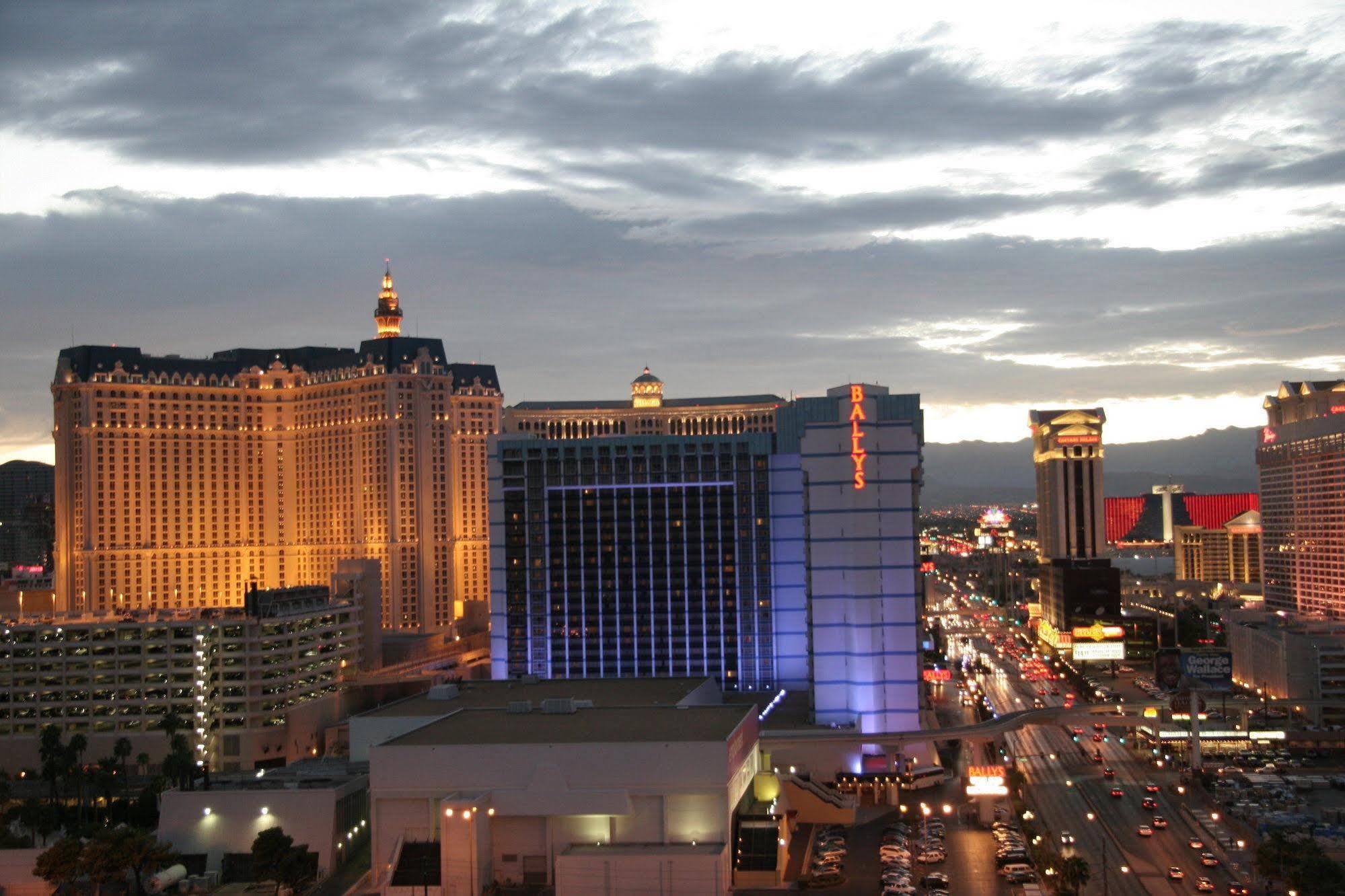 The Platinum Hotel 4*